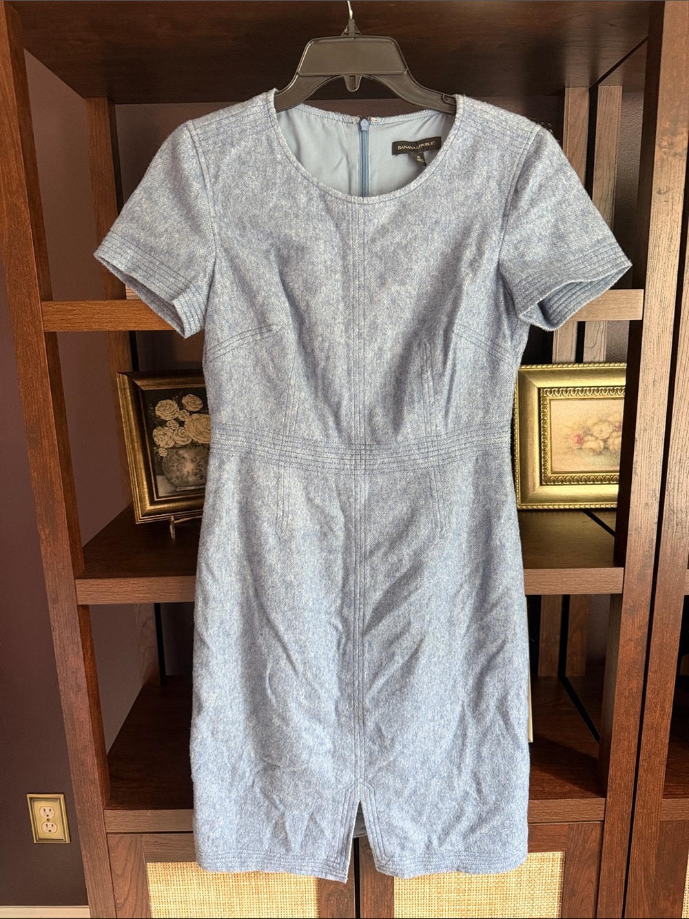 Banana Republic Light Blue Short Sleeve Sheath Dress Size 6
